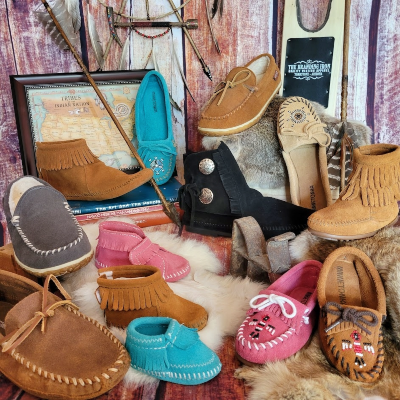 Minnetonka moccasins womens near me on sale
