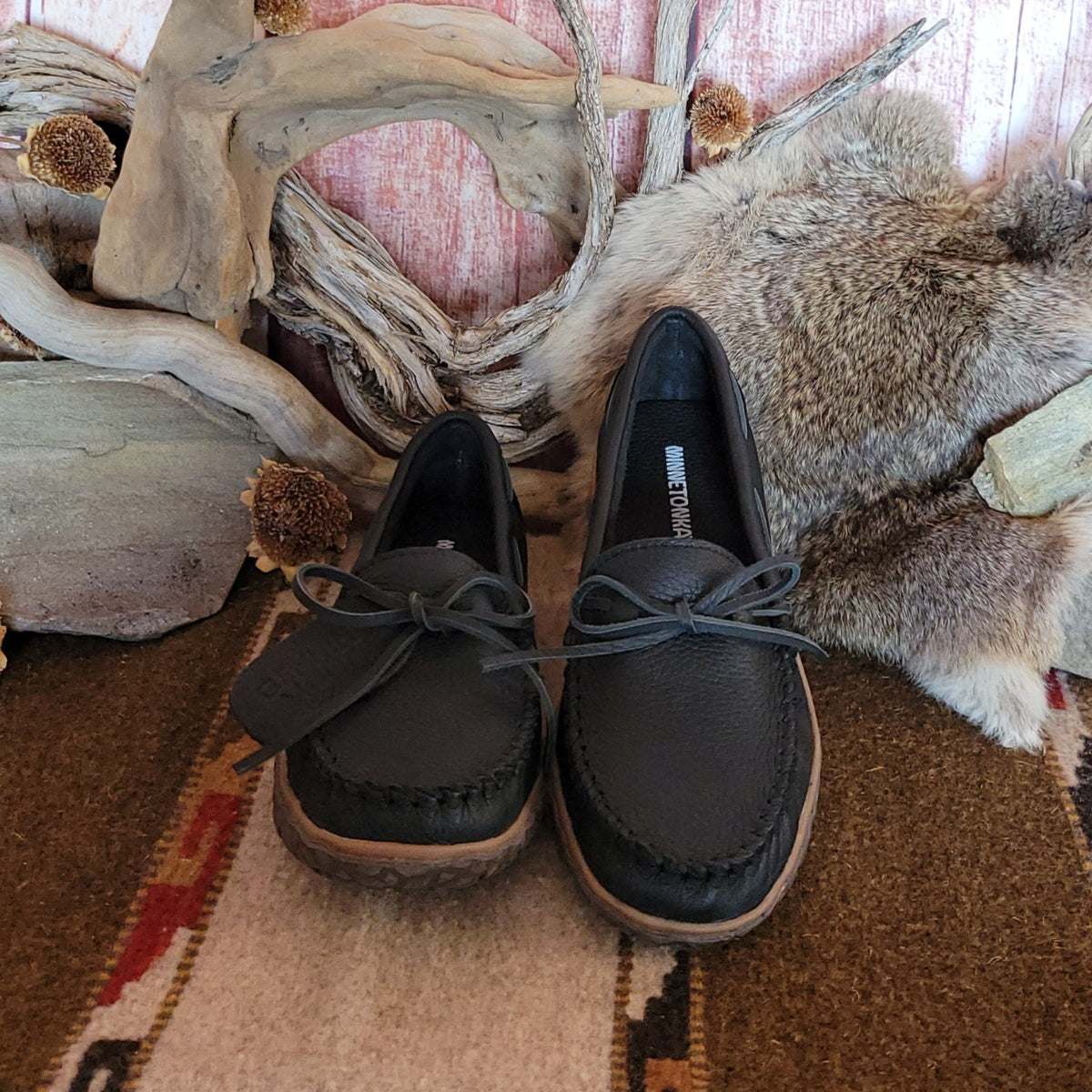 Men_s_Moccasins_the_Moosehide_