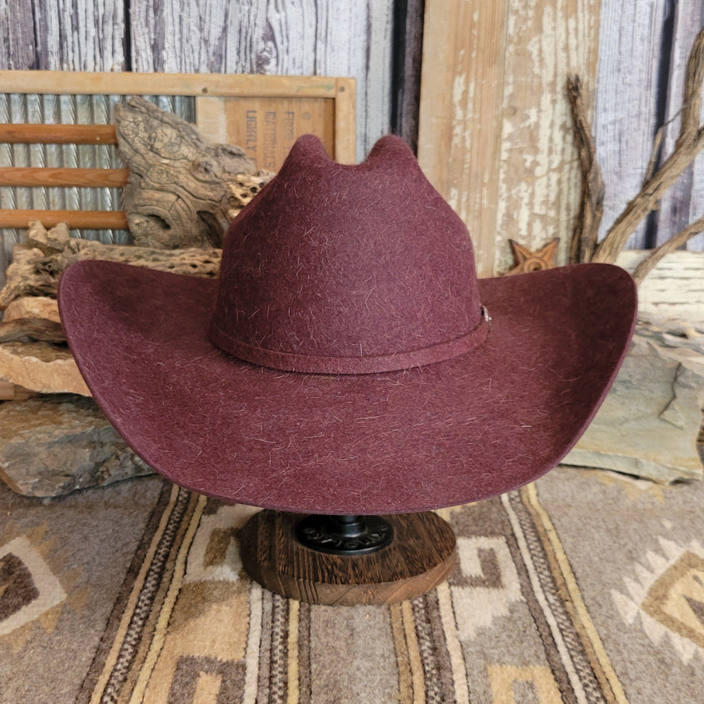 Burgundy 6X fur felt hat with a wide brim and cattleman's crease crown.
