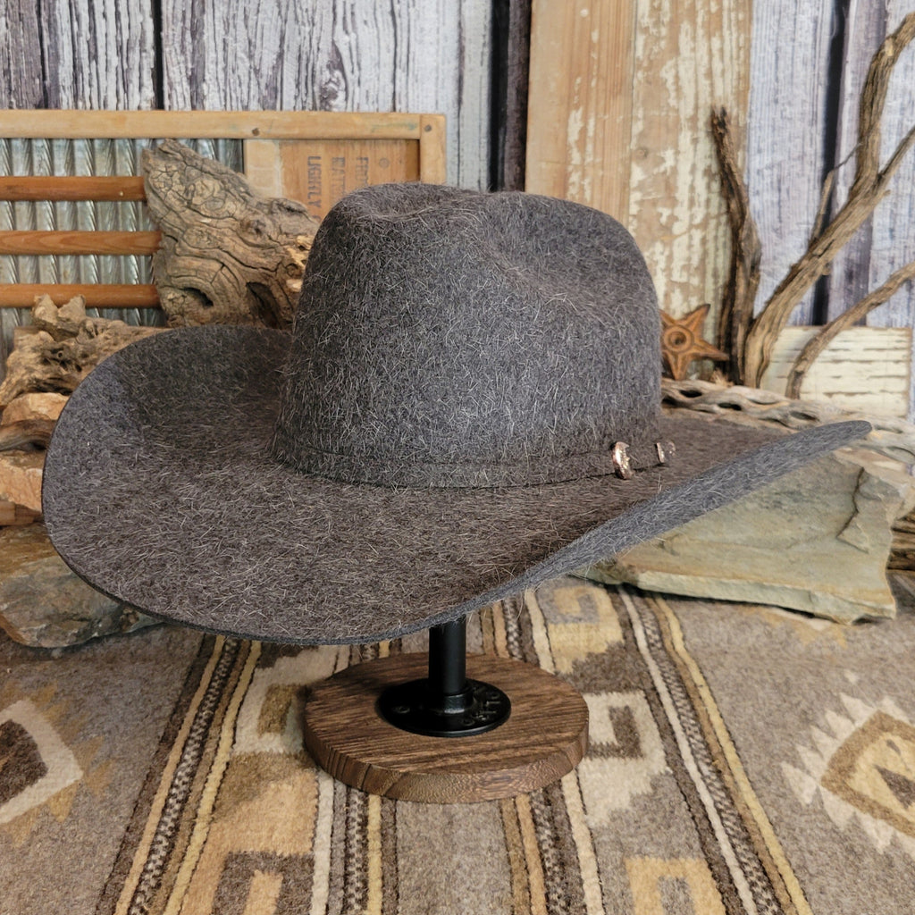 Gray 6X fur felt hat with a wide brim and sharp cowboy crown.