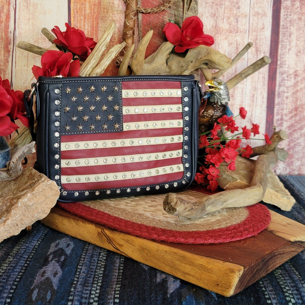 American Pride Concealed Carry Crossbody Bag by Montana West US04G-8287NY Front View
