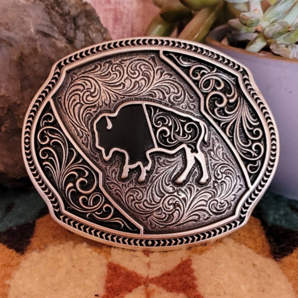 Buffalo Roam Belt Buckle by Montana Silversmiths A987S Front View