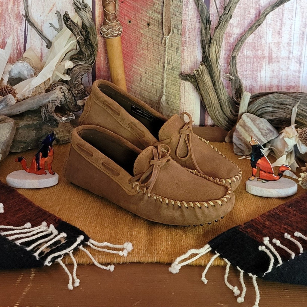 Men's Classic Driver Moccasins by Minnetonka  793/798 Side View Light Brown