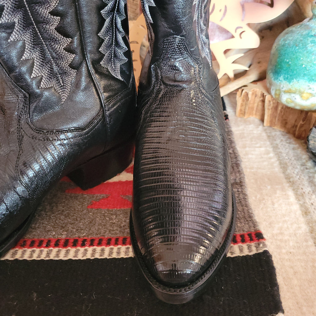 Men's Leather Boots "Winston Lizard" by Dan Post DP3050R Detailed View..