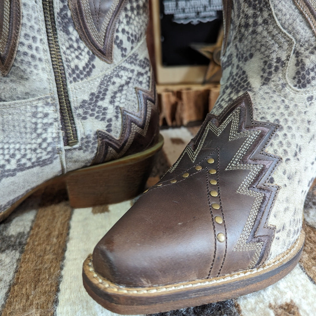 Women's Leather Boots  "Shawnee" by Laredo     52461 toe view