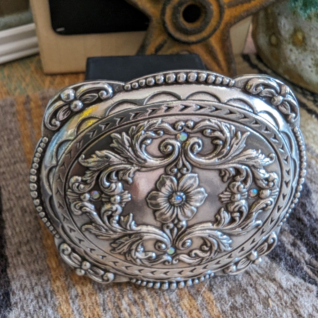 Belt Buckle the "Traditional Floral Tooling w/Rhinestones" by Blazin Roxx 37538 detail view