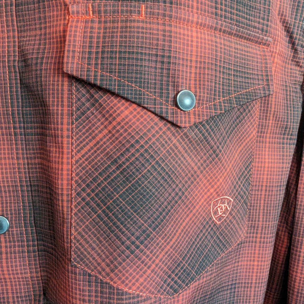 Men's Long Sleeve Pro Snap Shirt "Stenson" by Ariat   10046304 pocket view