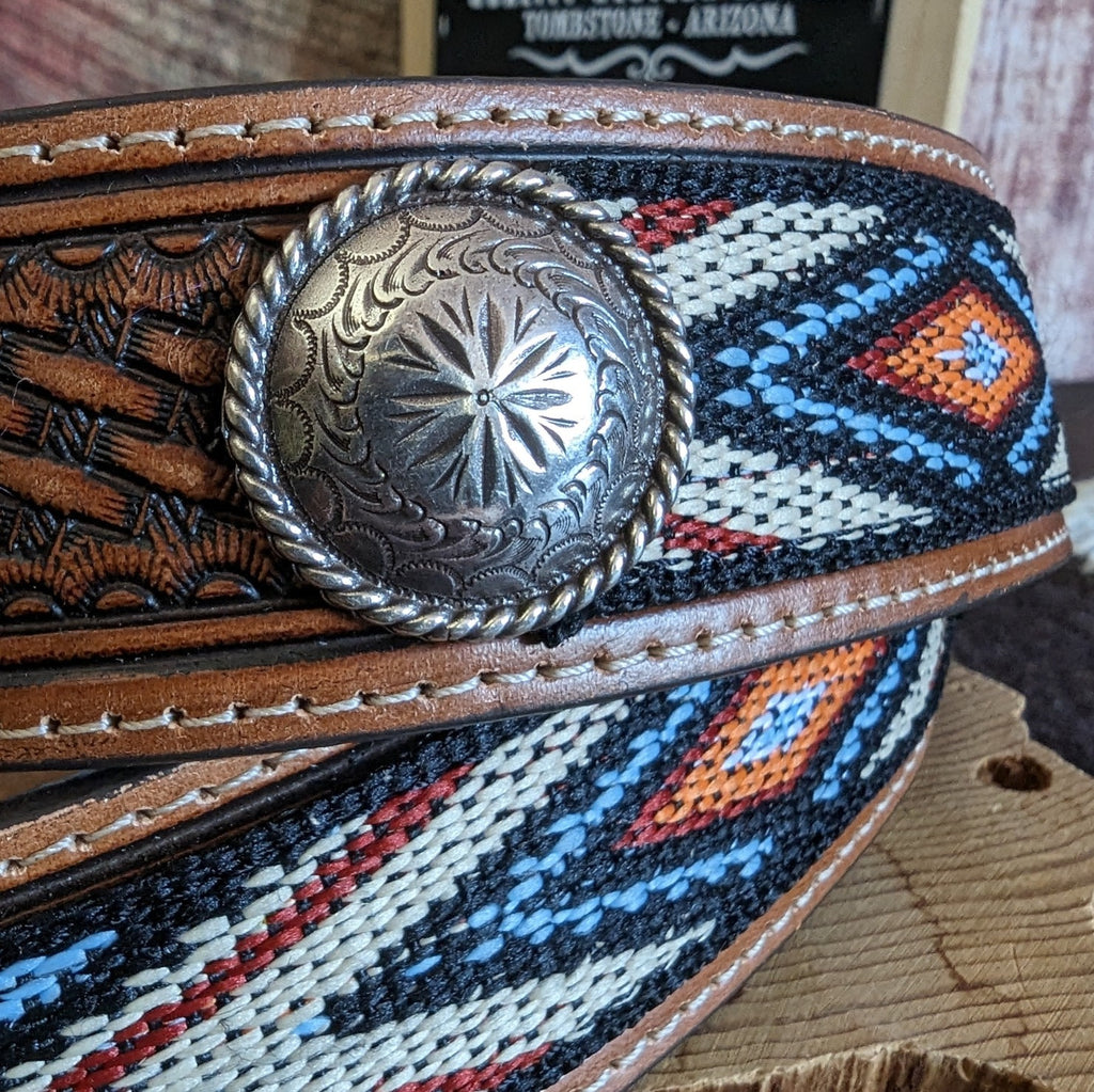 Leather Belt with Decorative Embroidery Pattern "Bryce" Detailed View