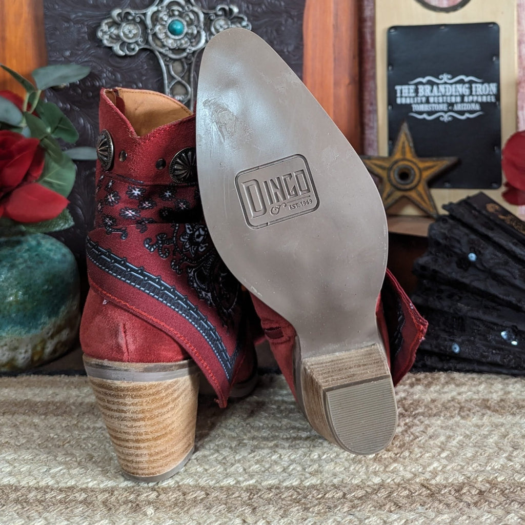 Women's Boot "Bandida" by Dingo Back Sole View