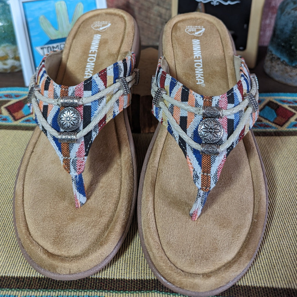 Women's Sandal the "Silverthorne 360" by Minnetonka Moccasins 504203 Sunset Front View