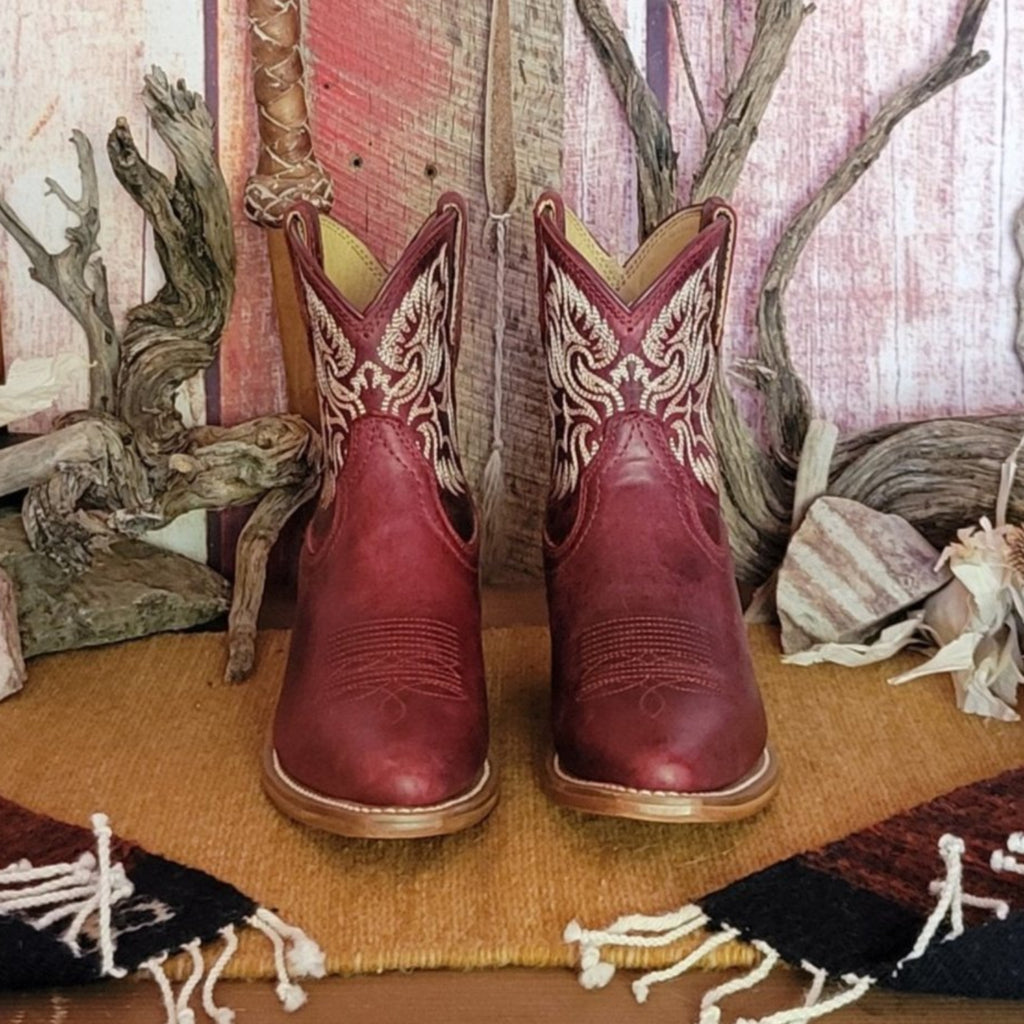 Short Leather Boot "Isabelle" by Justin  VN4220 Front View