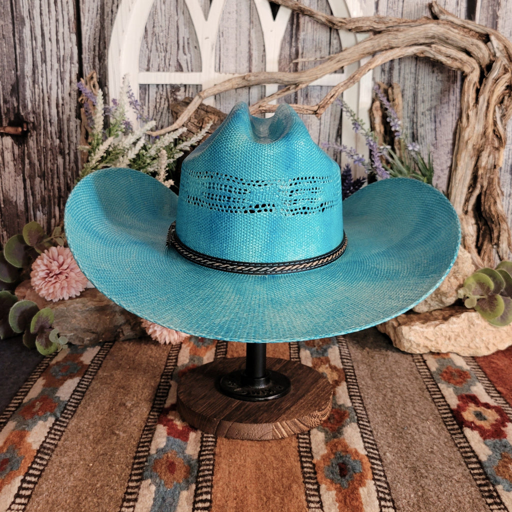 Blue hat with a multi-tone band.