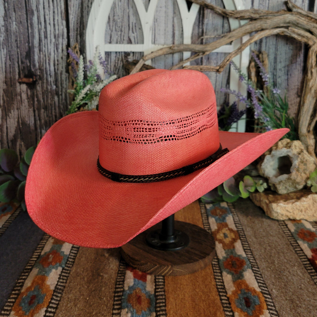 Coral hat with a multi-tone band.