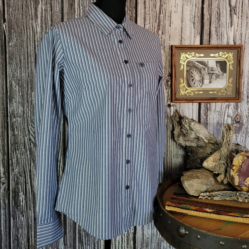 Tailored button down shirt with multicolored stripes.