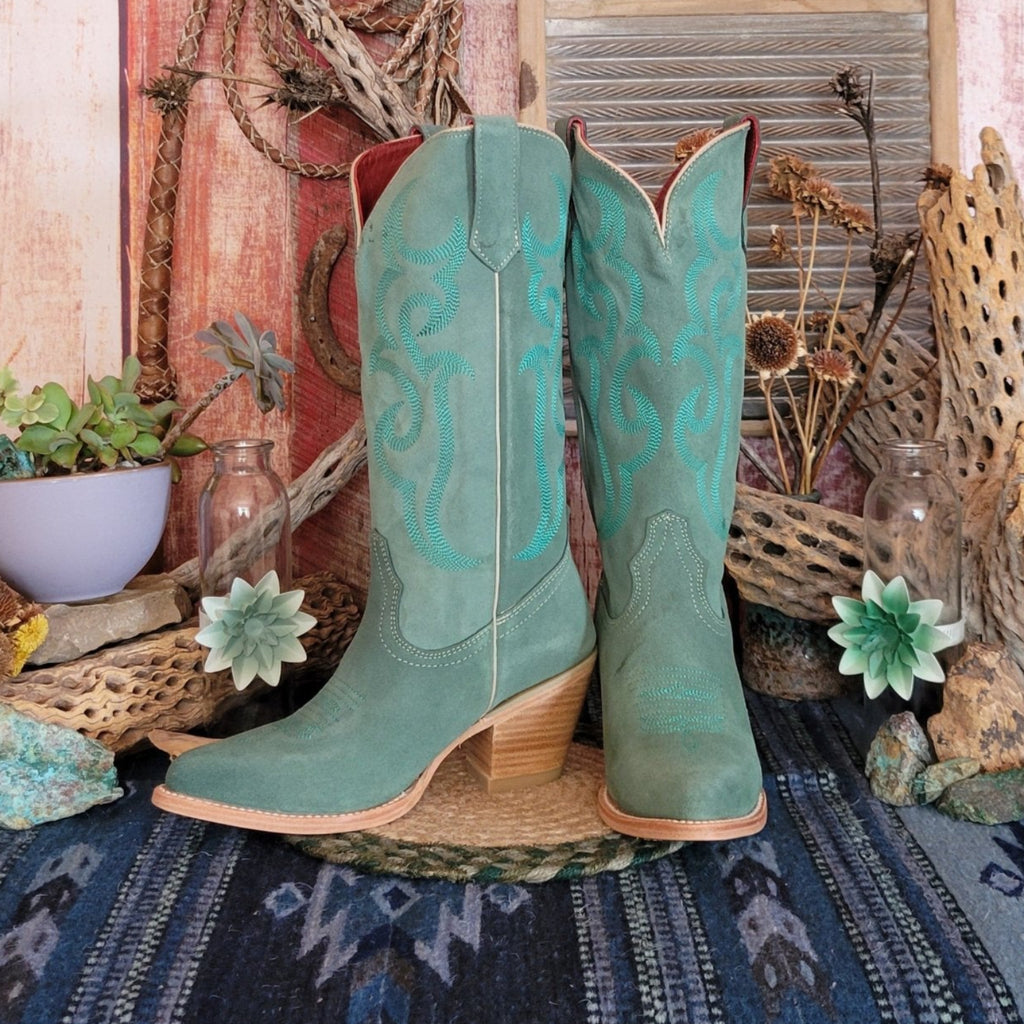 Women's Leather Boot "Quinn" by Ferrini   8486151060B Front Side View