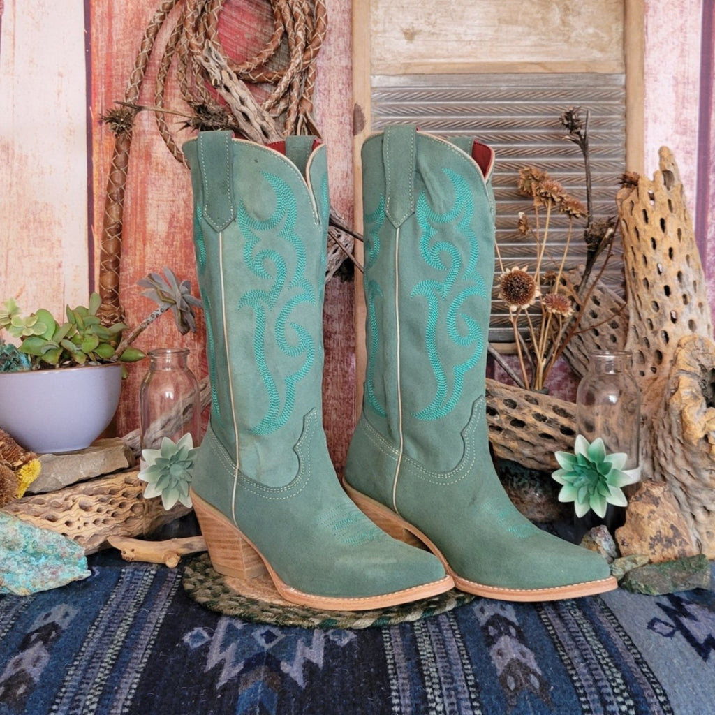 Women's Leather Boot "Quinn" by Ferrini   8486151060B Side View