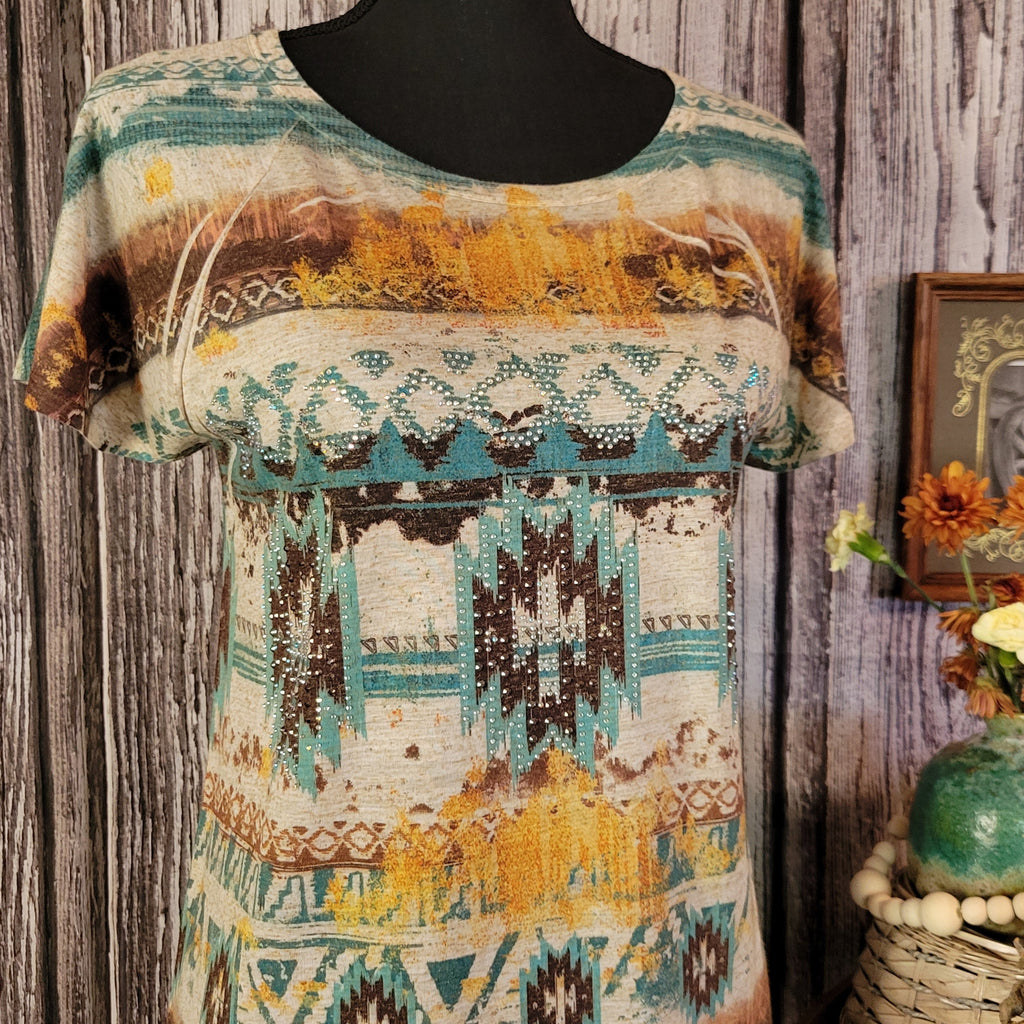 Close-up of the southwestern patterns and vibrant colors.