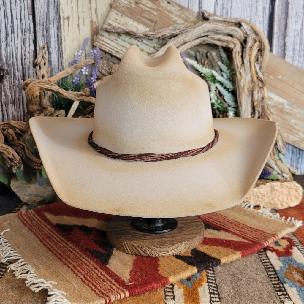 Ombre tan hat with a brown twisted band.