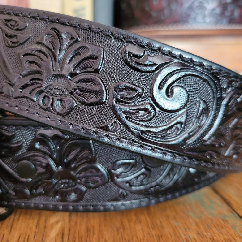 Leather Belt, the "Longhorn" by Justin Belt View Black