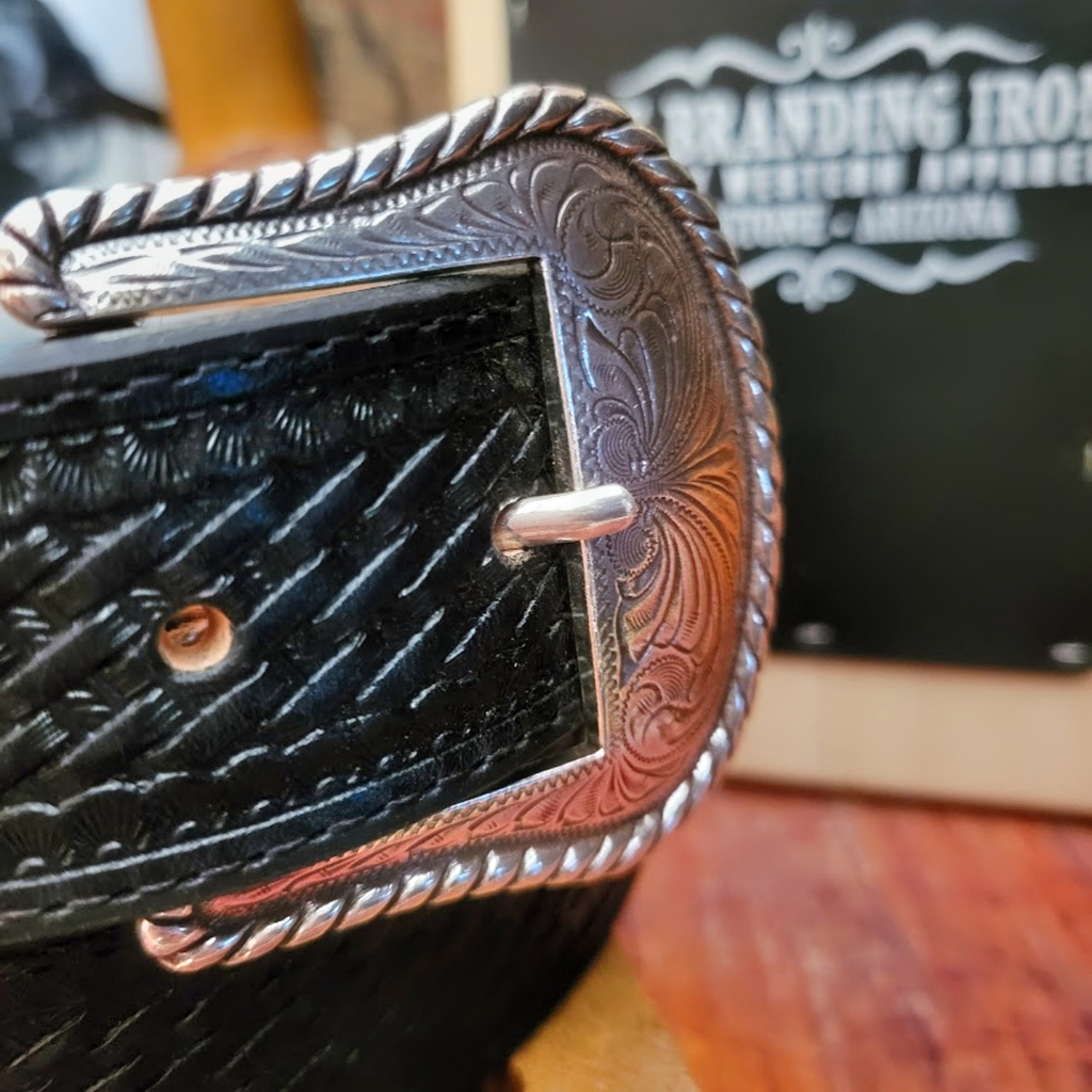  Leather Belt the "Bronco" by Justin    Buckle View