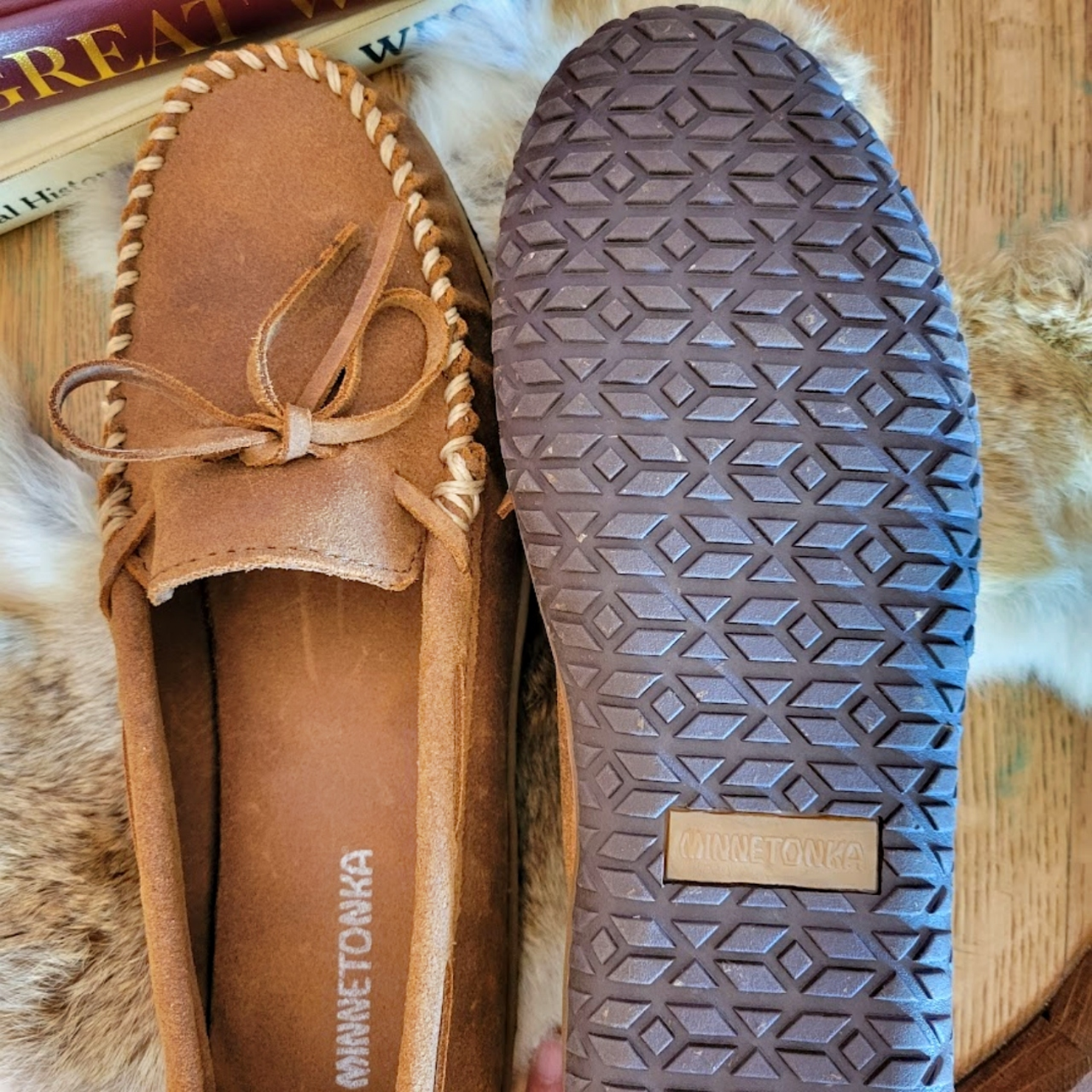 未使用　MINNETONKA ブラウン 28センチ　US10インチ Amazon.com | Minnetonka Women's Classic Driving Moccasin,Dark