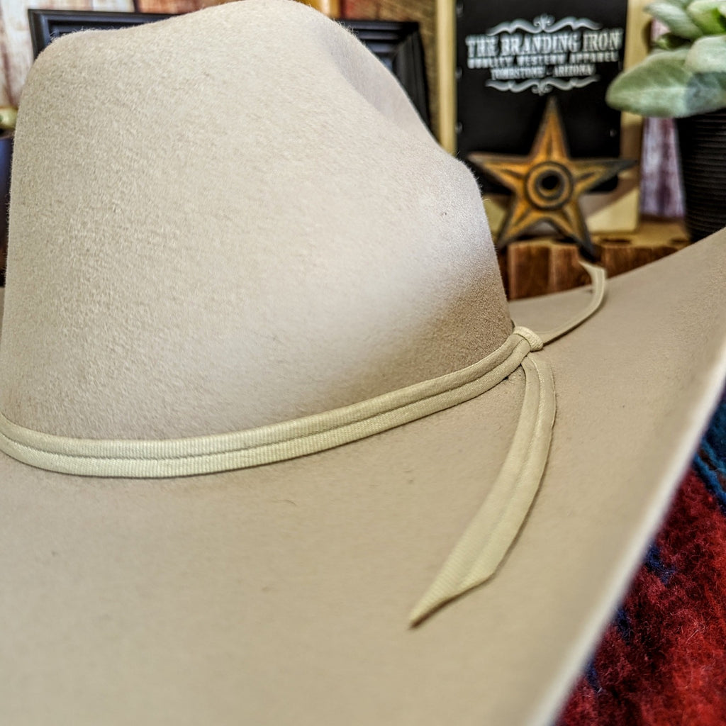 "Rodeo Jr" by Stetson - buck - detail view