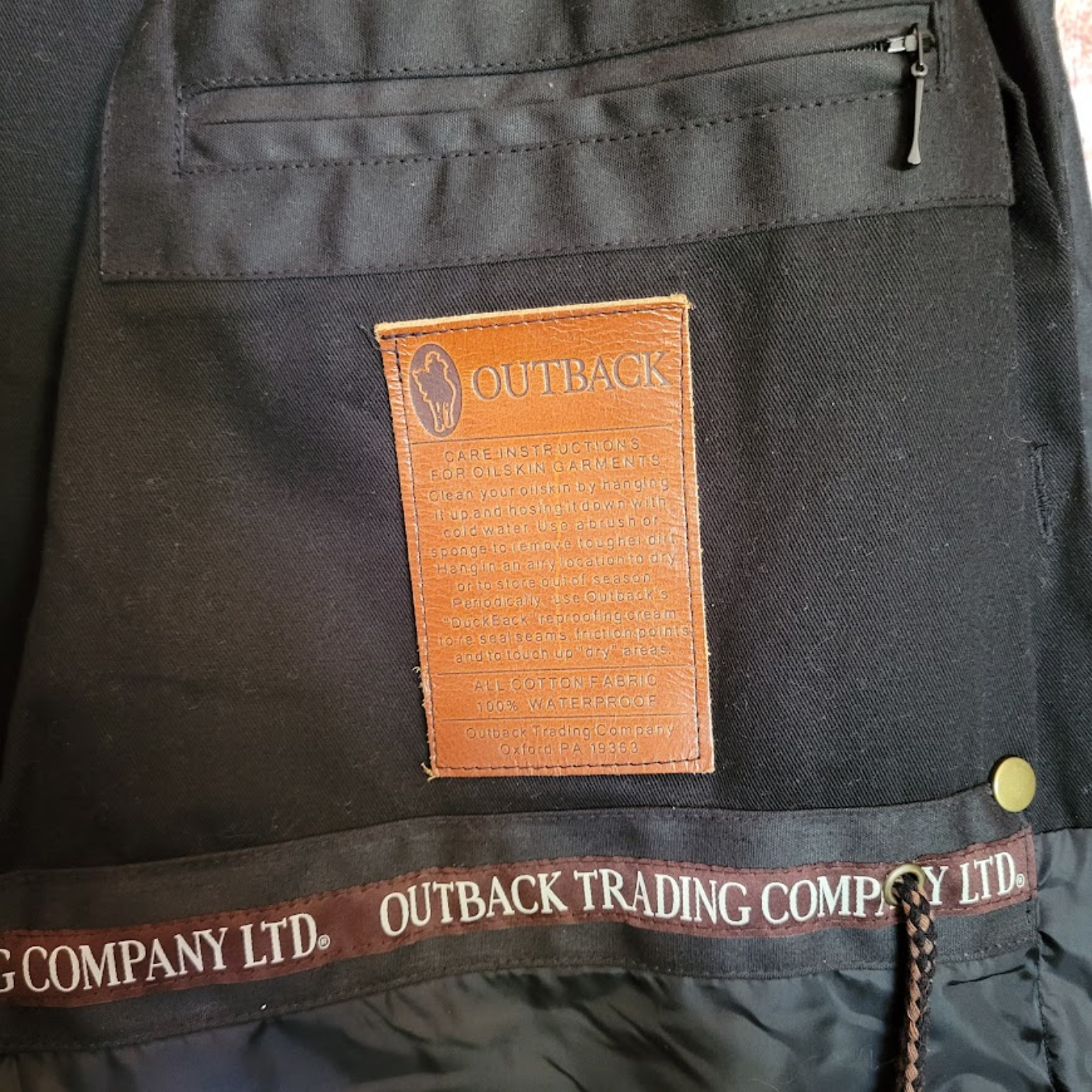 Short Oilskin, 